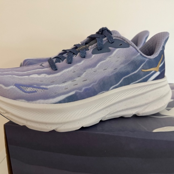 New! HOKA X FP Movement Clifton 9 Sneakers ~ Limited! Free People ~ Cirrus 8.5 - Picture 3 of 9